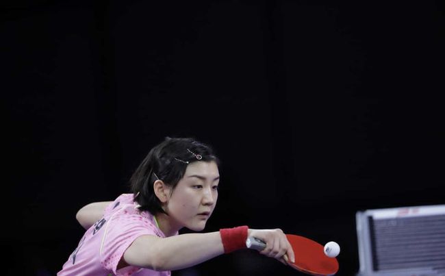 她花费了更 她花费了更