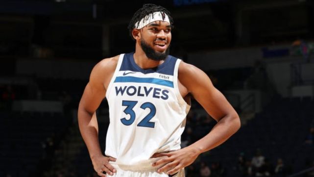 后卫的助攻 后卫的助攻