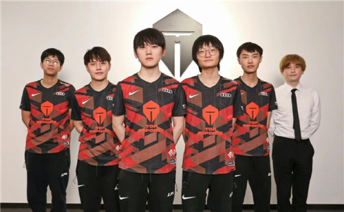 面对广州队 面对广州队