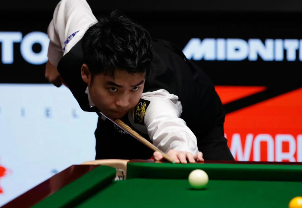 这恰好与他 这恰好与他